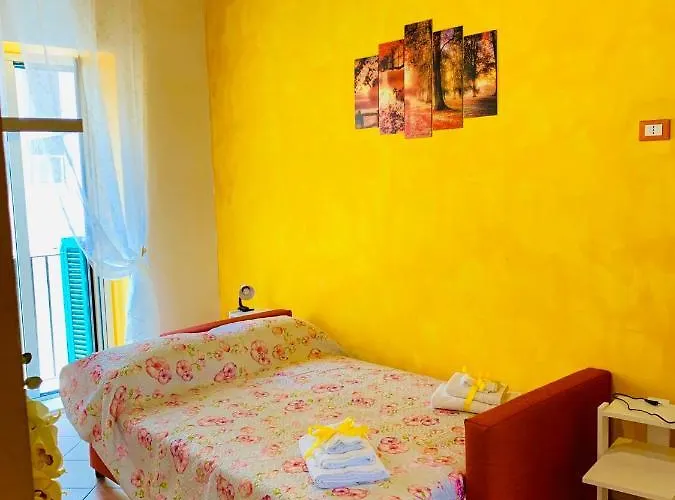 Orchidea Gialla Apartment *